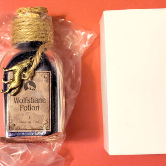 Magical-Replicas-Geek Gear Exclusive- Wolfsbane Potion Replica with Wolf charm -- NEW in packaging